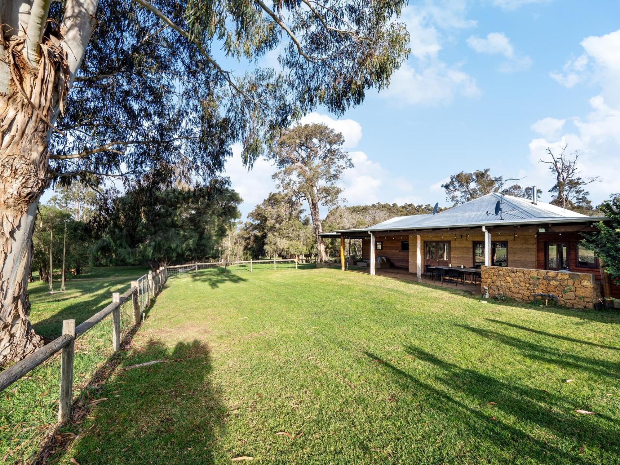 Island Brook Estate Vineyard And Chalets Yelverton Kültér fotó